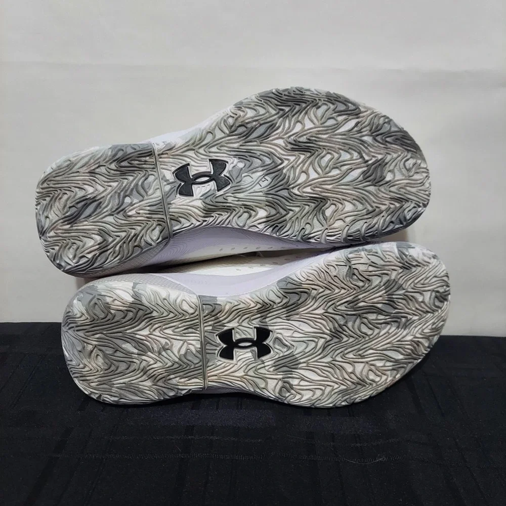Under Armour HOVR Ascent Basketball White Sneaker‎ Shoes UA 3025680-001 Womens 9